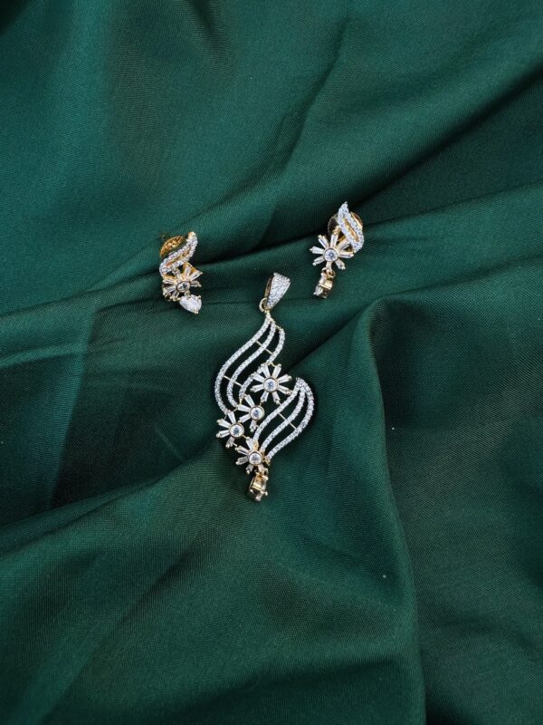 shreeji-adpendant-7_goldmain_pendant
