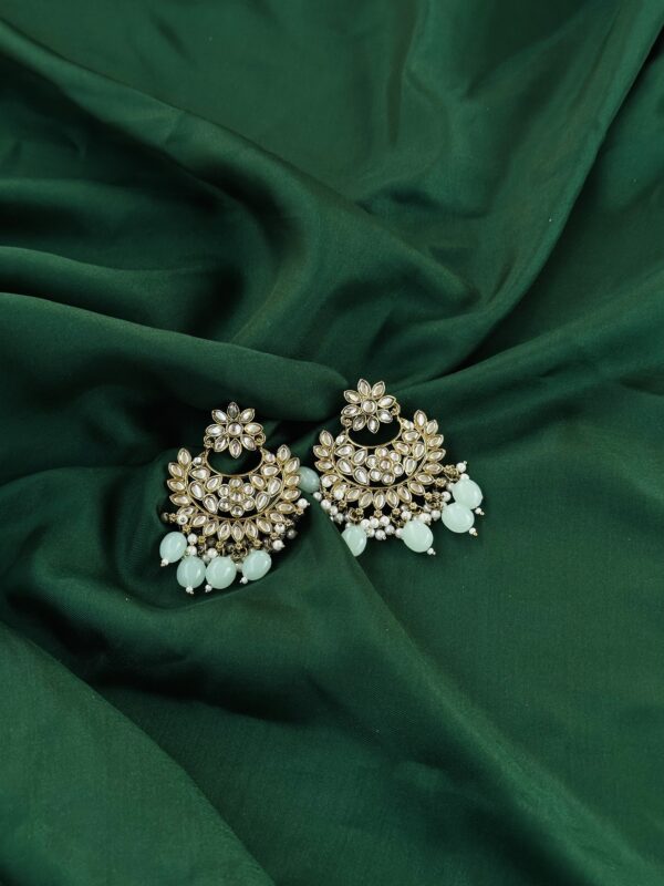 shreeji-earring-19_pistamain_chandbali earring